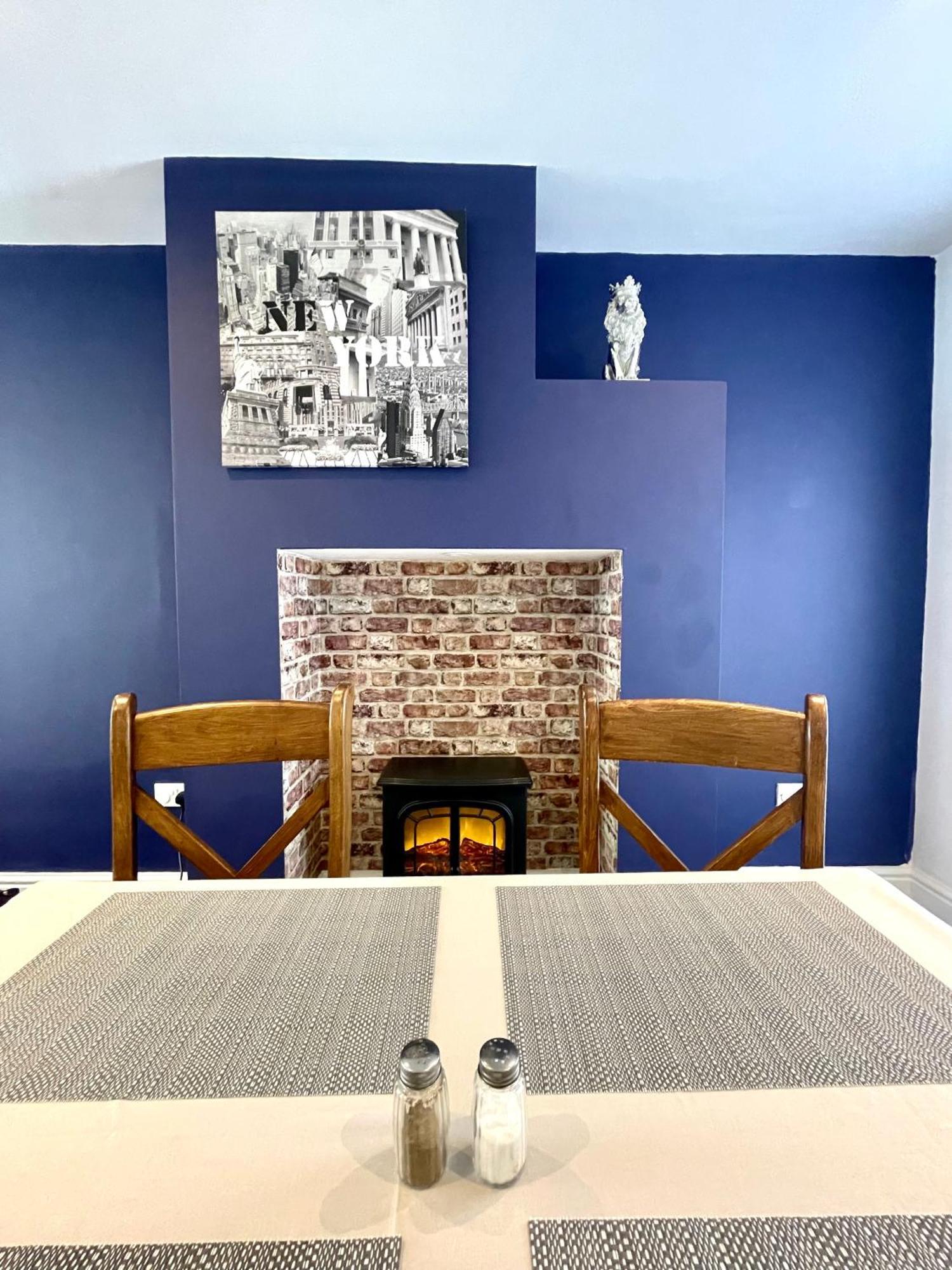 Apartment Beautiful Entire House! Liverpool